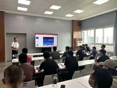 鞏固技能促提升 交流學(xué)習(xí)強(qiáng)安全-重慶空管分局精細(xì)化開(kāi)展西南地區(qū)中小機(jī)場(chǎng)復(fù)訓(xùn)工作